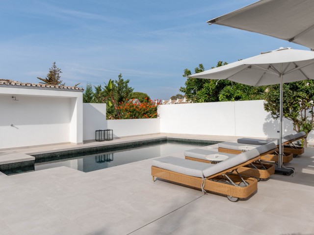 Villa avec 5 Chambres  à El Rosario