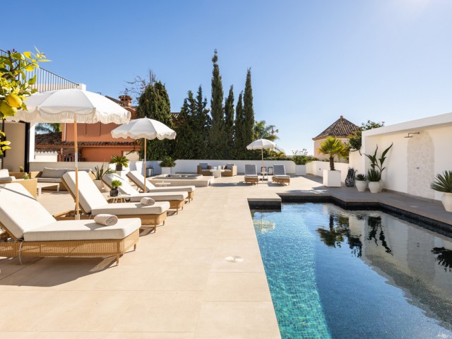 Villa avec 5 Chambres  à El Rosario