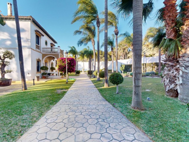 Liikekiinteistö, Torremolinos, R4740175