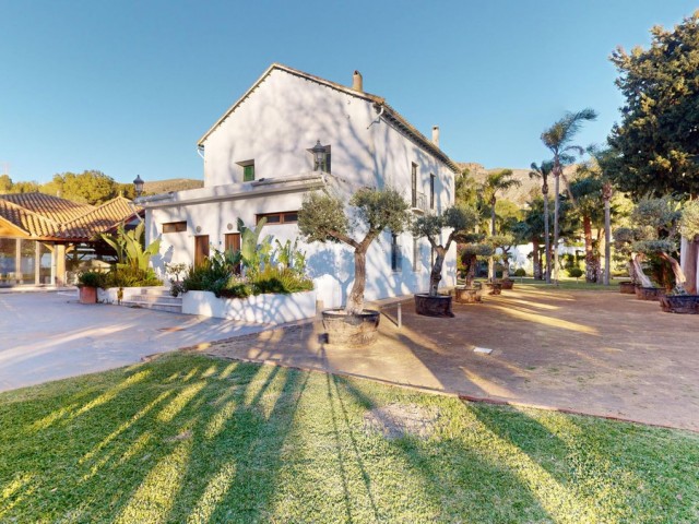 Liikekiinteistö Torremolinos