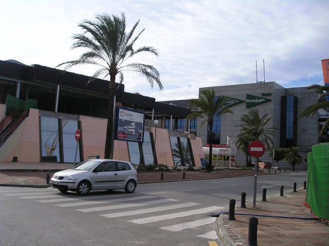 Liikekiinteistö Puerto Banús