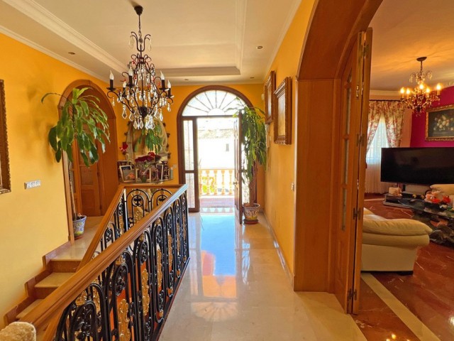 6 Makuuhuoneen Huvila Reserva de Marbella