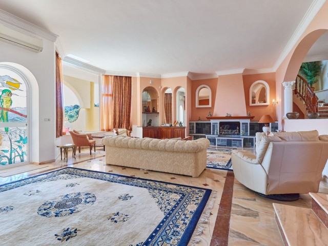 6 Slaapkamer Villa in La Mairena
