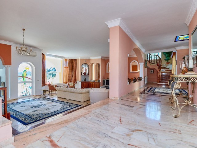 6 Slaapkamer Villa in La Mairena