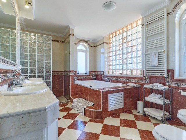 6 Slaapkamer Villa in La Mairena