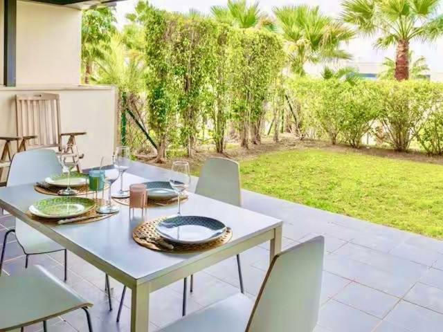 Huoneisto, Los Flamingos, R4745008