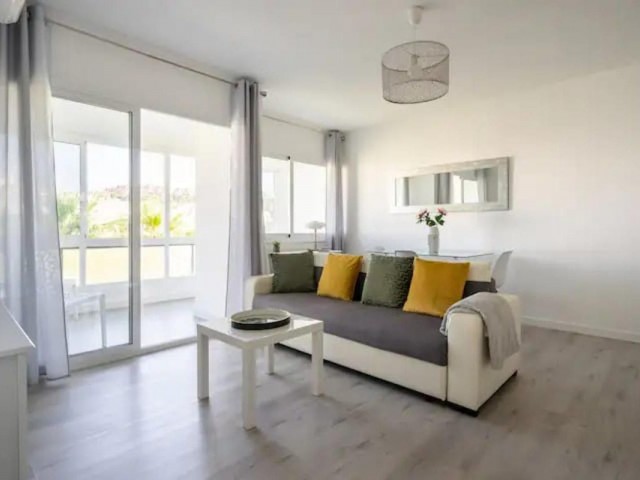 Apartment, Nueva Andalucia, R4744957