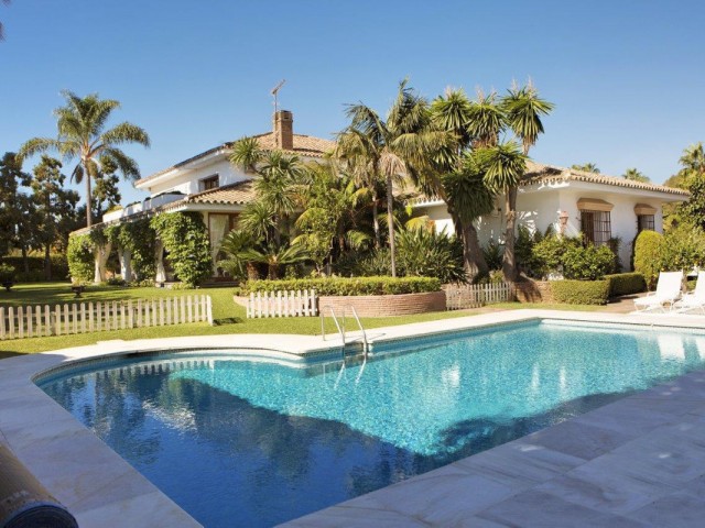 Villa, Guadalmina Baja, R4000669