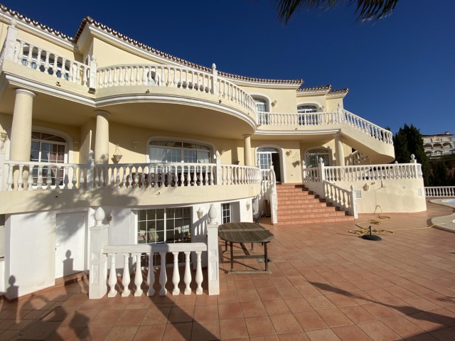 Villa con 5 Dormitorios  en Mijas Golf