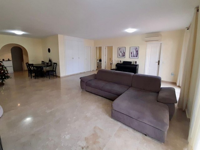 Apartment, The Golden Mile, R4002853