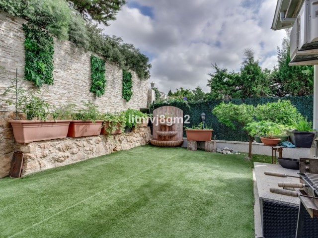 4 Bedrooms Villa in Artola