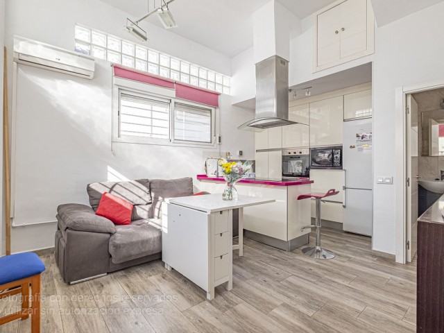 Maison mitoyenne avec 3 Chambres  à Málaga