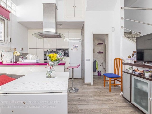 Maison mitoyenne avec 3 Chambres  à Málaga