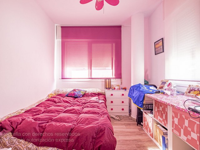Maison mitoyenne avec 3 Chambres  à Málaga