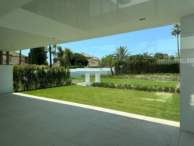 4 Slaapkamer Villa in Nueva Andalucía