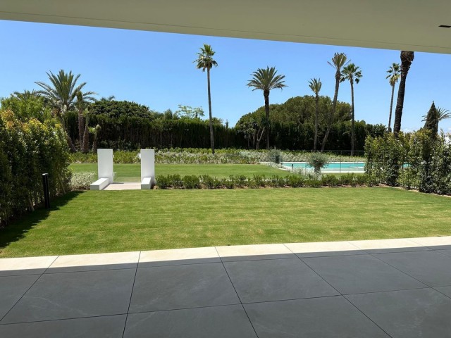 4 Slaapkamer Villa in Nueva Andalucía