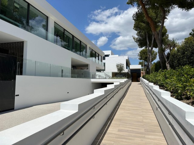 4 Slaapkamer Villa in Nueva Andalucía