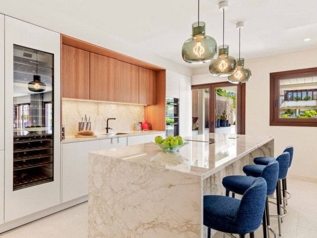 Penthouse avec 4 Chambres  à The Golden Mile