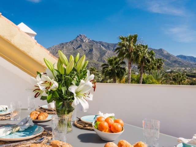 Penthouse avec 4 Chambres  à The Golden Mile