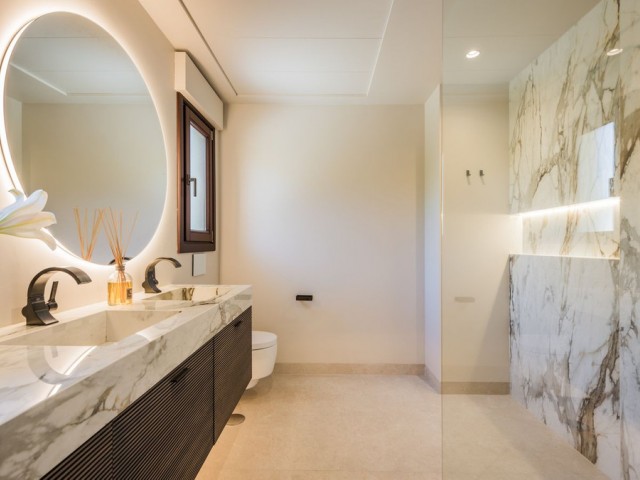 Penthouse avec 4 Chambres  à The Golden Mile