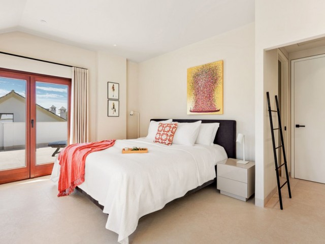 Penthouse avec 4 Chambres  à The Golden Mile