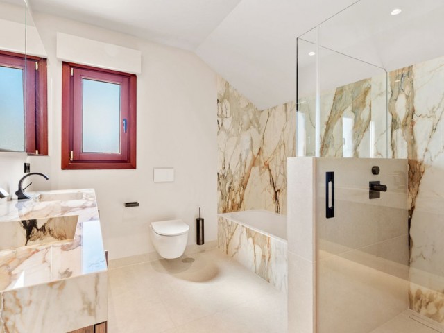 Penthouse avec 4 Chambres  à The Golden Mile