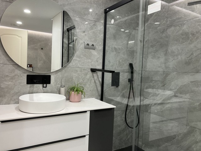 Appartement avec 4 Chambres  à Aloha