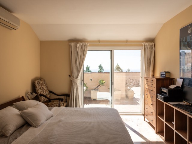 Penthouse in Higueron