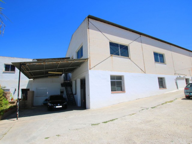 Commercial in Alhaurín el Grande