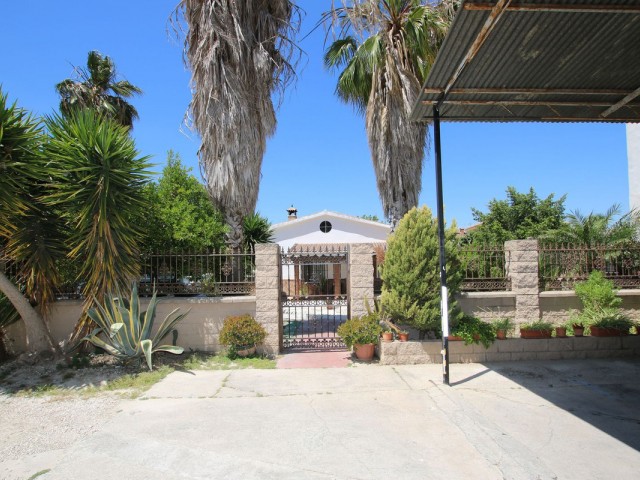 Commercial in Alhaurín el Grande