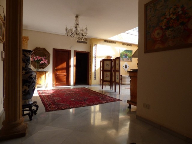 Villa con 9 Dormitorios  en Torrenueva