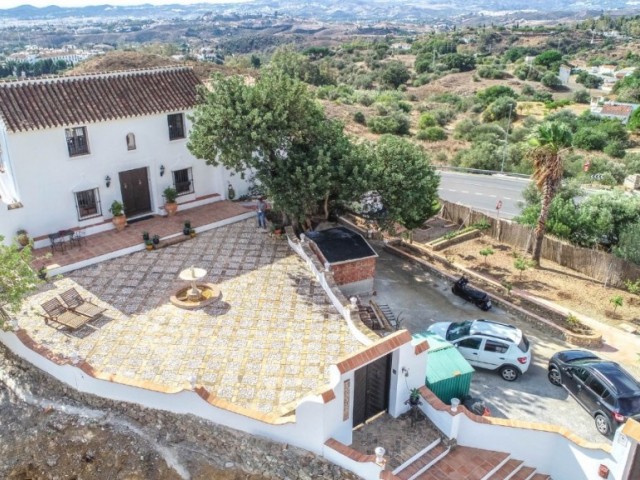 6 Sovrums Villa i Mijas Costa