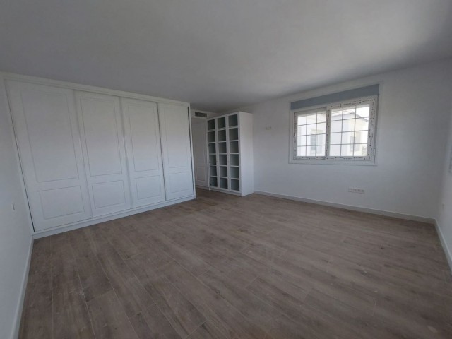 Villa avec 4 Chambres  à Mijas Golf