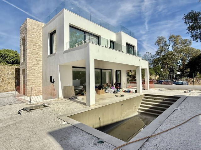 6 Soveroms Villa i New Golden Mile