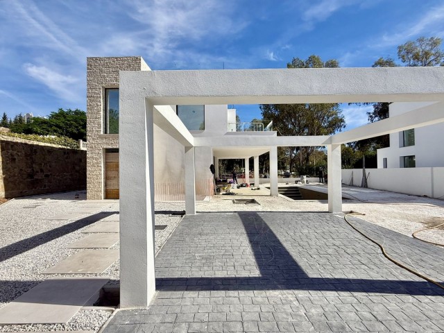 6 Soveroms Villa i New Golden Mile