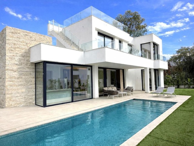 6 Soveroms Villa i Atalaya