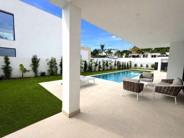 6 Soveroms Villa i Atalaya
