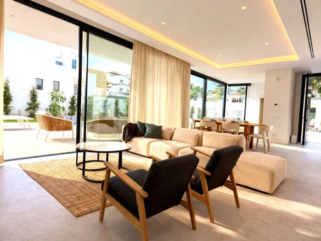 6 Soveroms Villa i Atalaya