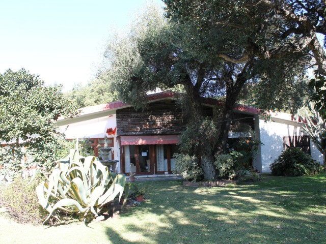 4 Bedrooms Villa in Elviria
