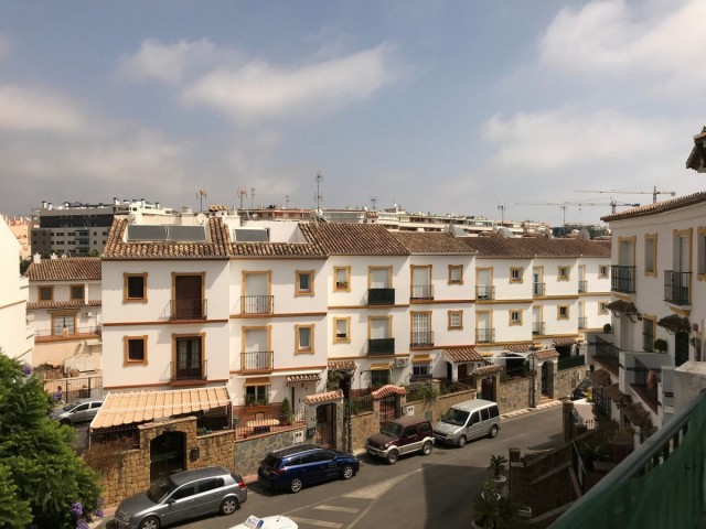 5 Soveroms Rekkehus i Estepona