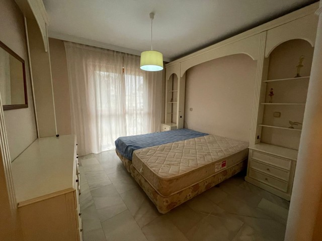 5 Bedrooms Townhouse in Estepona