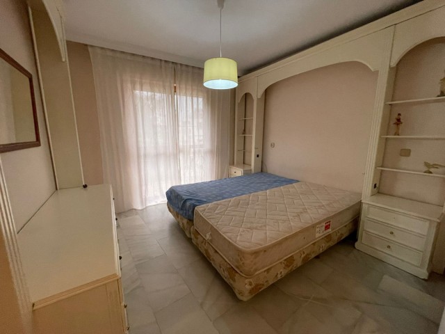 5 Bedrooms Townhouse in Estepona