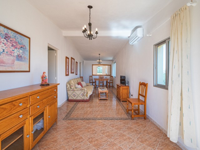 12 Sovrums Villa i Alhaurín el Grande
