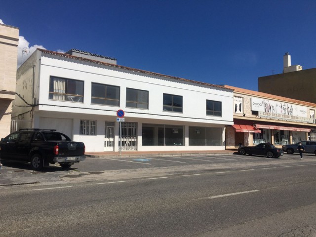 Commercial in San Roque