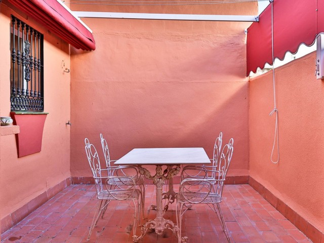 Maison mitoyenne avec 4 Chambres  à Mijas