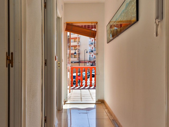 Maison mitoyenne avec 4 Chambres  à Mijas