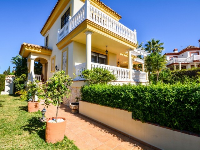 Villa avec 5 Chambres  à Mijas Costa