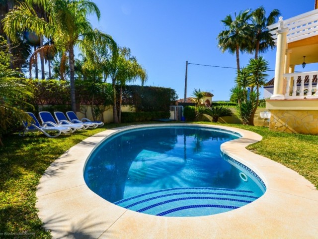 Villa avec 5 Chambres  à Mijas Costa