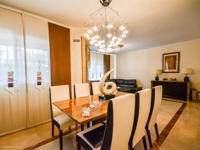 Villa avec 5 Chambres  à Mijas Costa