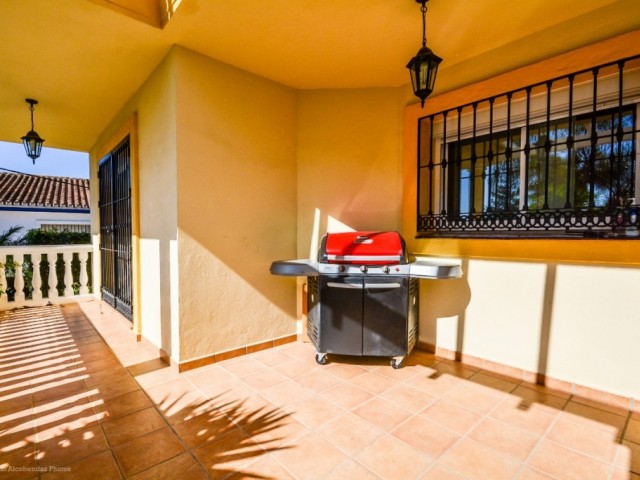 Villa avec 5 Chambres  à Mijas Costa